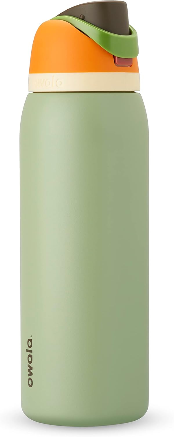 Owala FreeSip Insulated Stainless Steel Water Bottle with Straw, BPA-Free Sports Water Bottle, Great for Travel, 24 Oz, Black Cherry